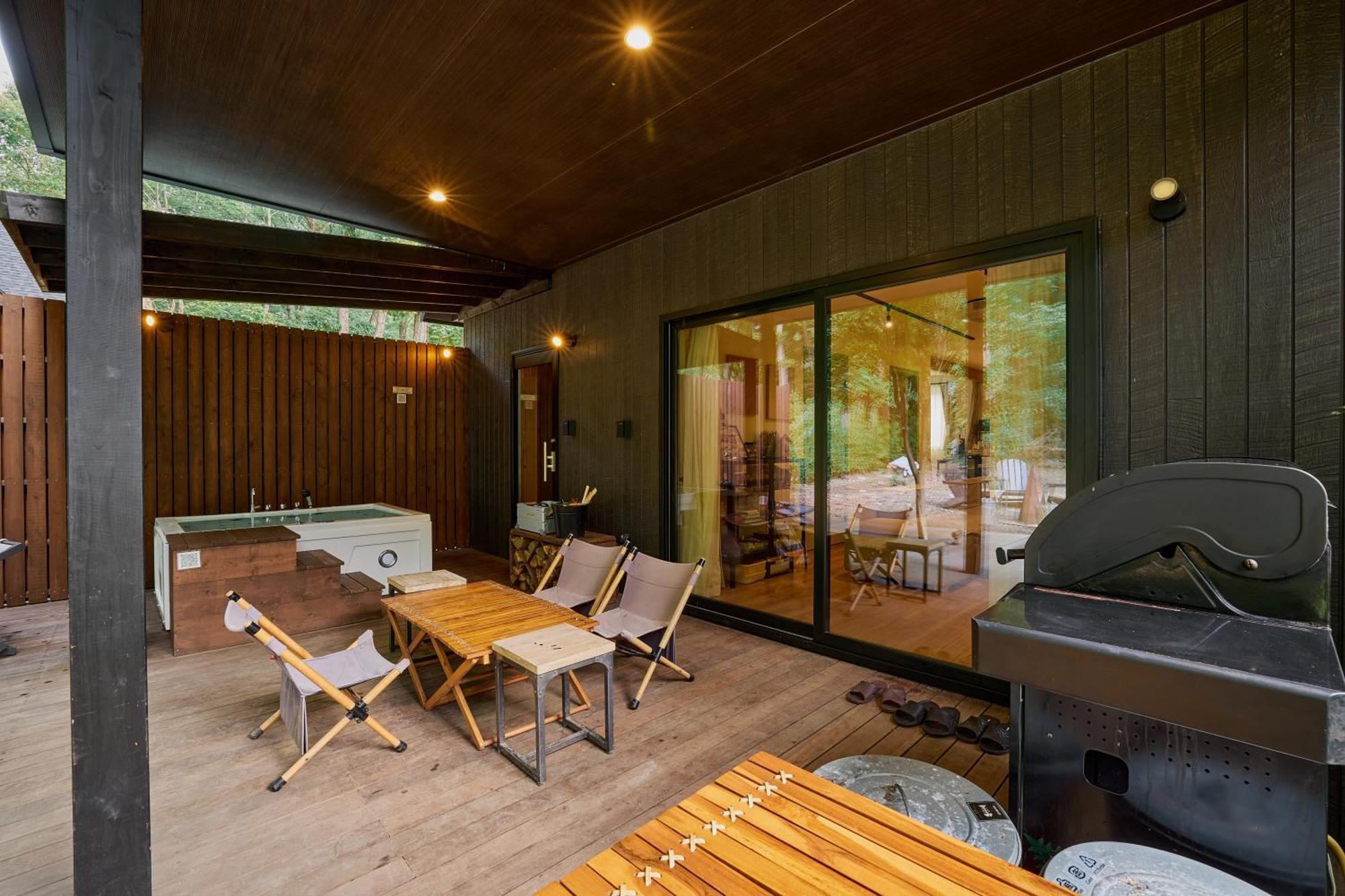 Sauna Forest Cabin 軽井沢 御代田　Mori-Asobi Oiwake Eksteriør billede